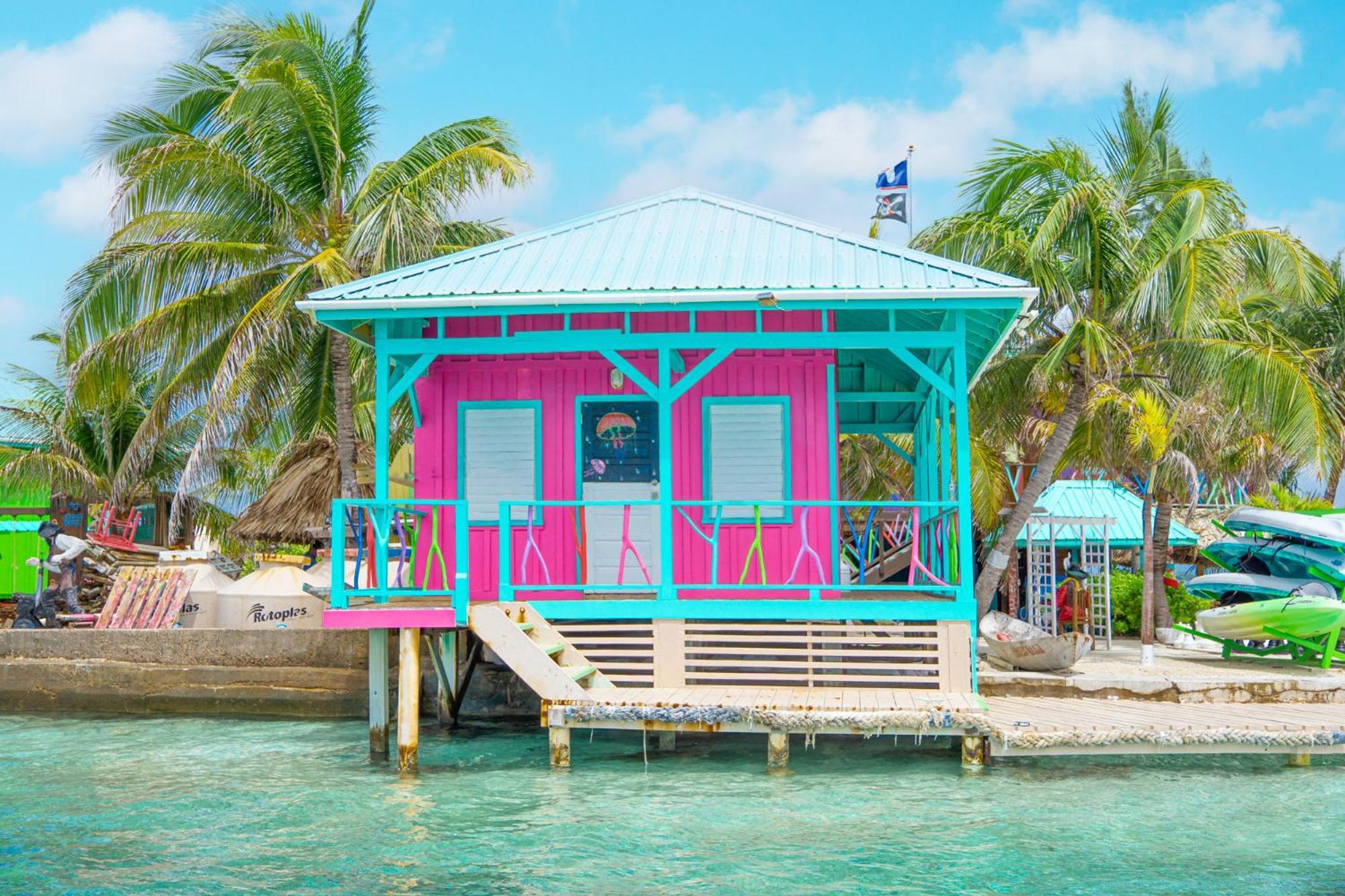 King Lewey'S Island Resort Placencia Buitenkant foto