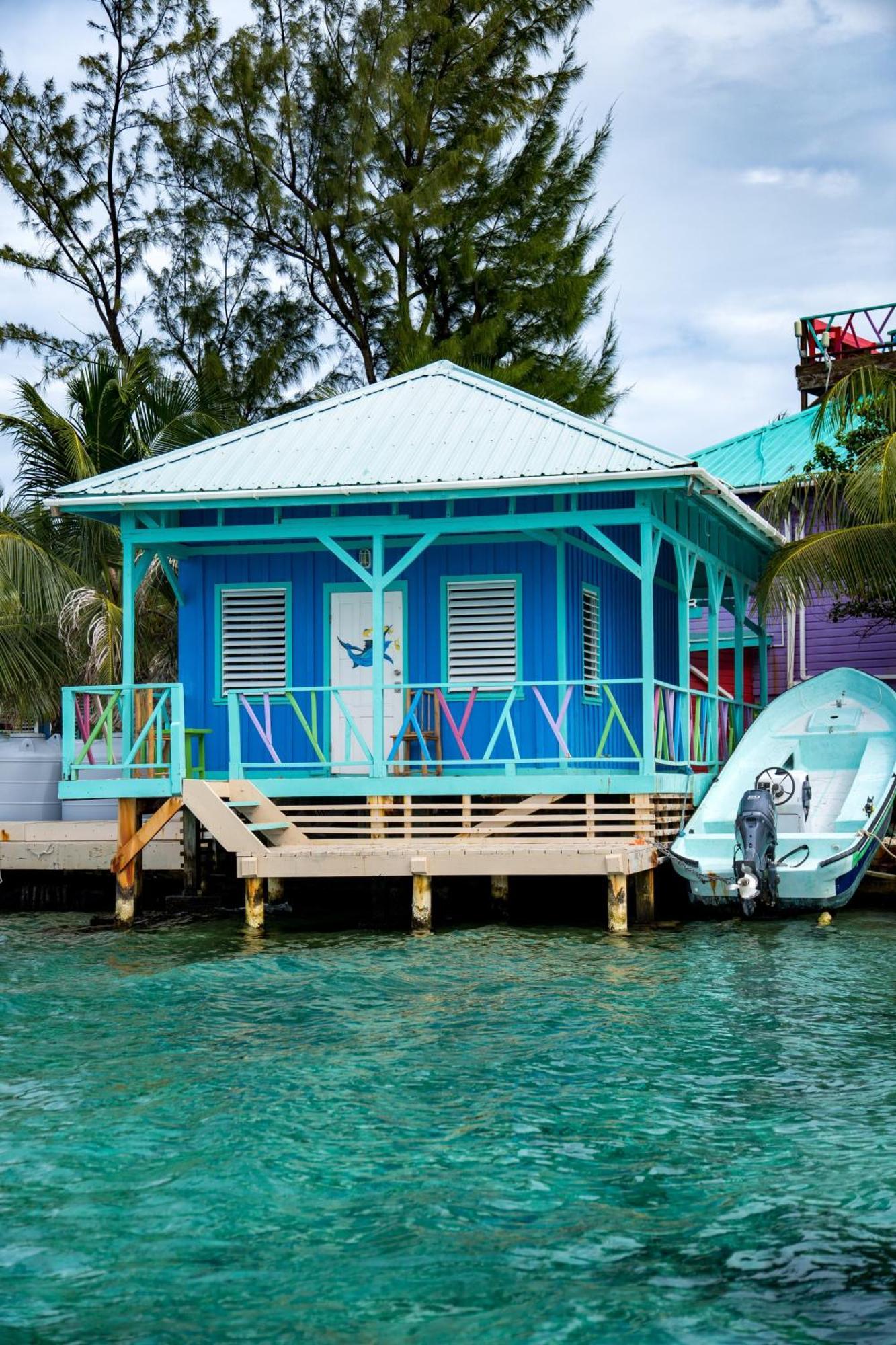 King Lewey'S Island Resort Placencia Buitenkant foto