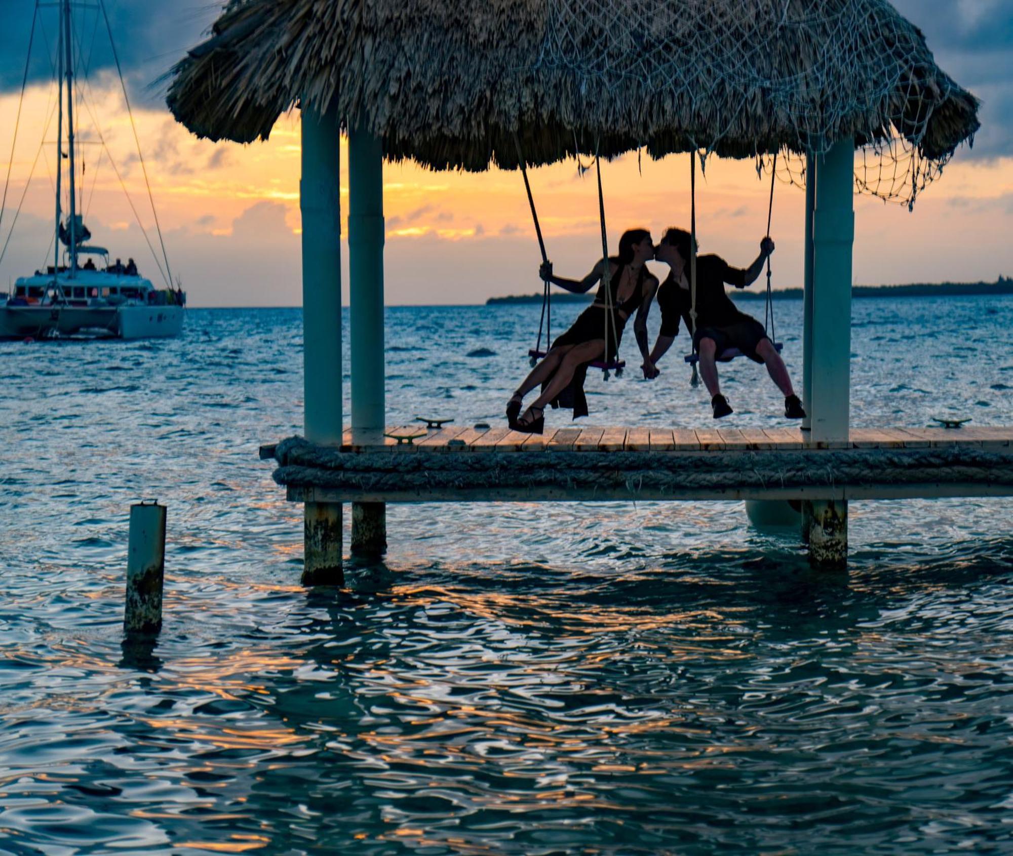 King Lewey'S Island Resort Placencia Buitenkant foto
